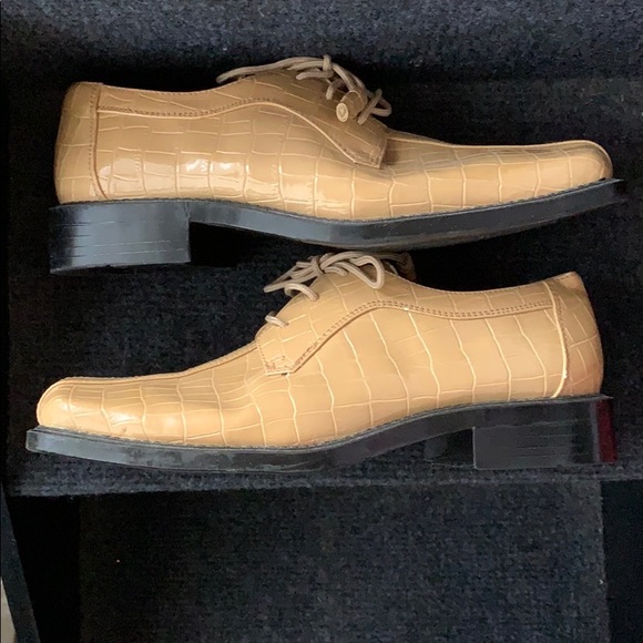 NEW Hugo Vitelli Faux Alligator Square Toe Oxford